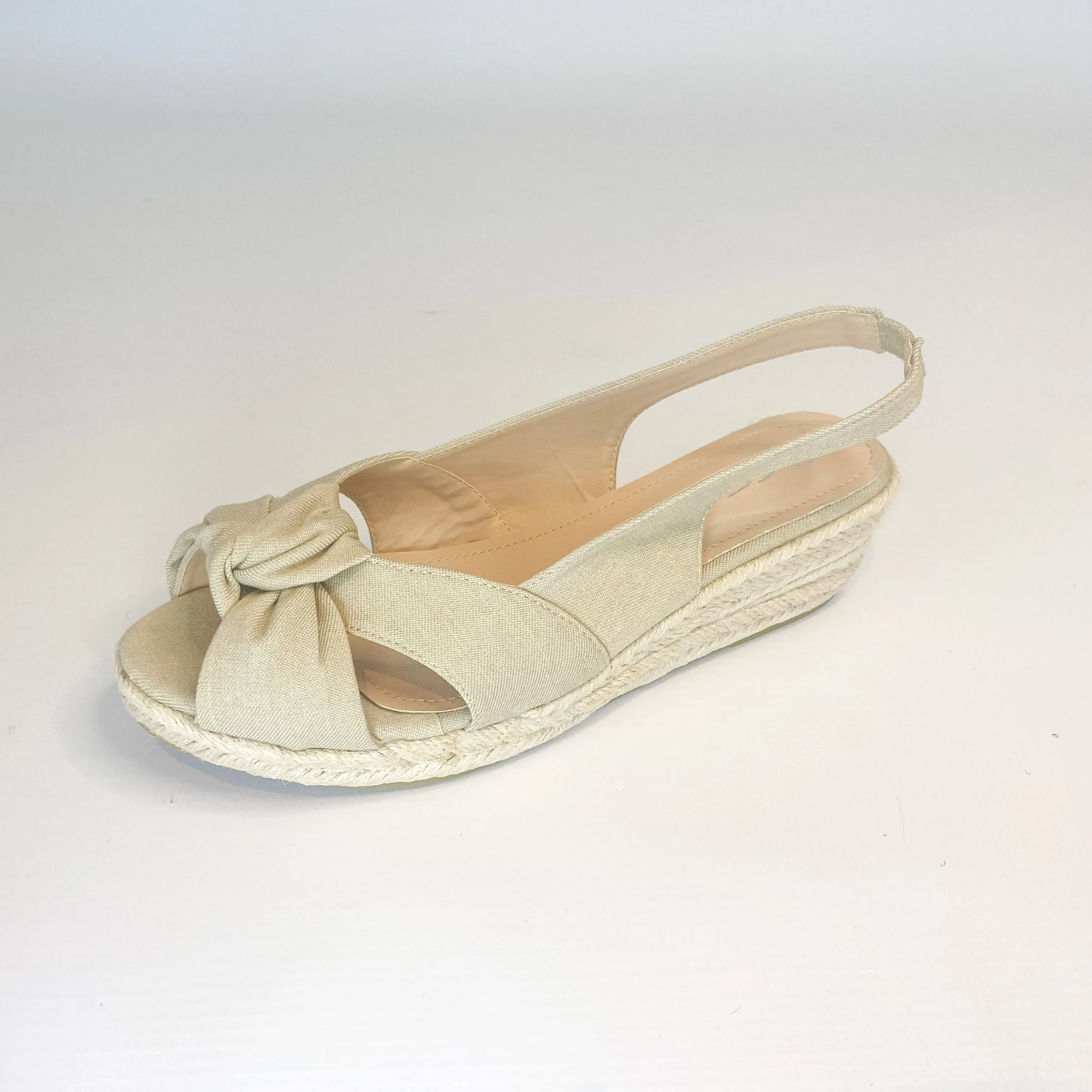 Geena beige knotted slingback wedge