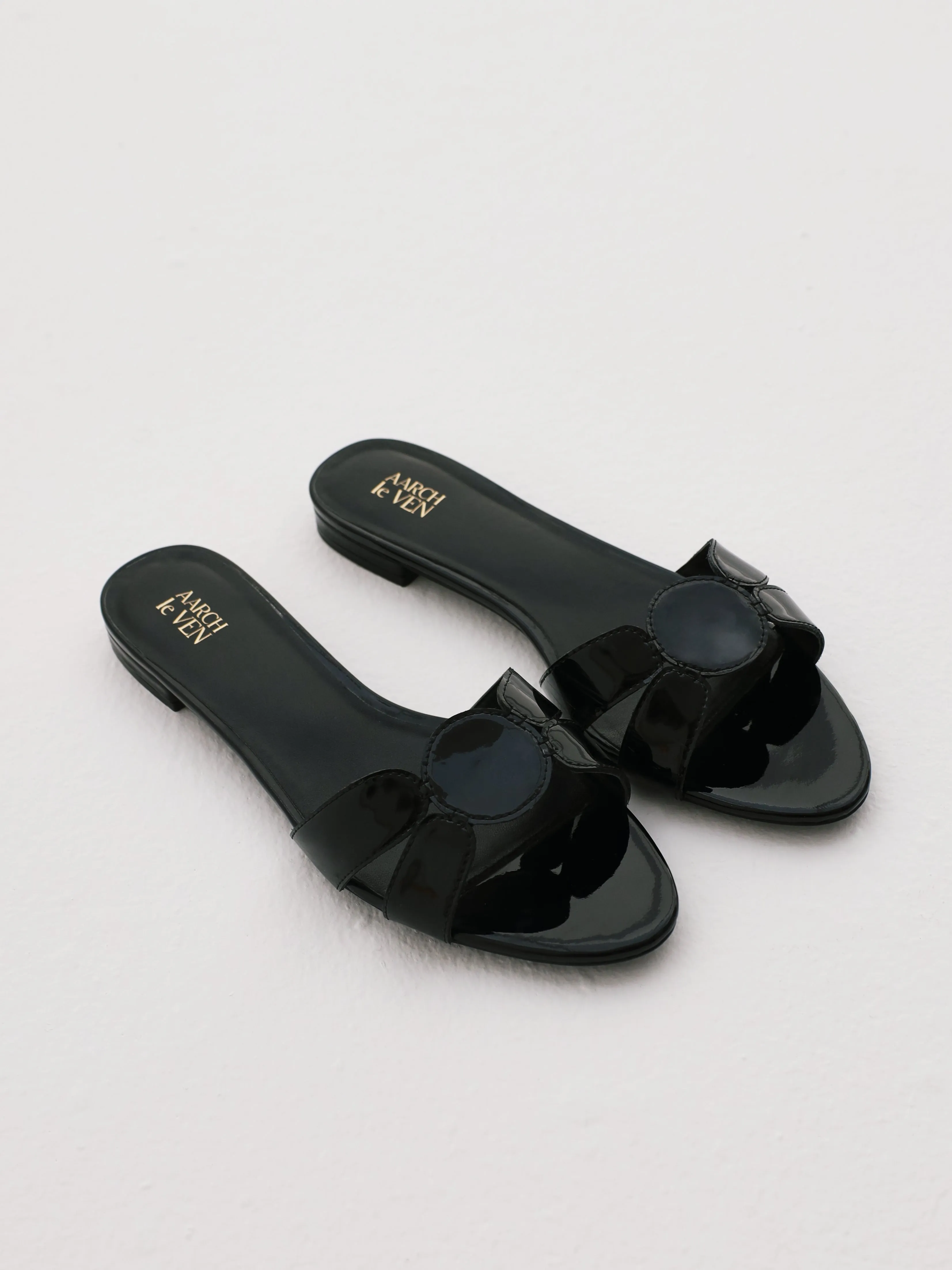 Giada Patent Leather Slides | Black