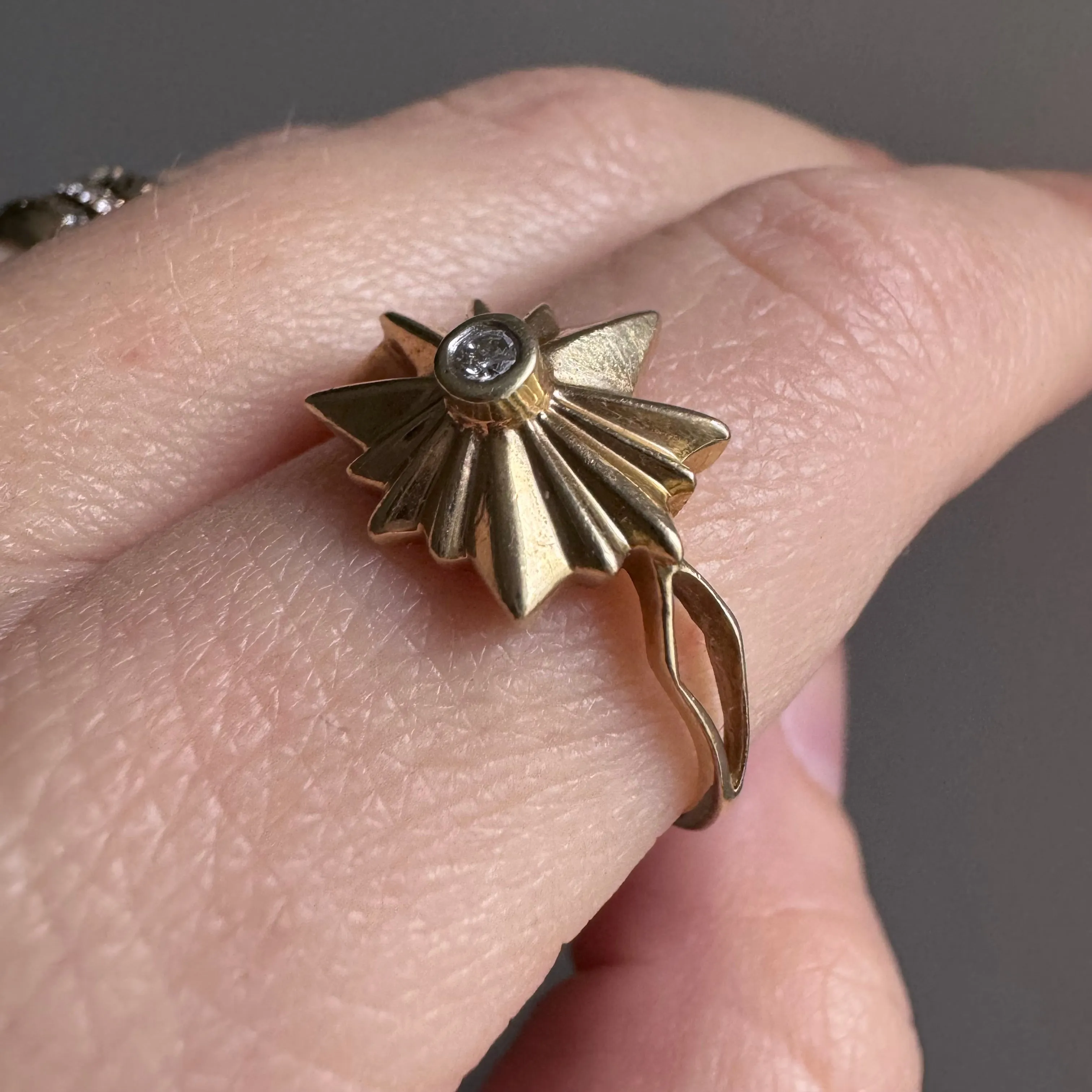 P R E - L O V E D // atomic burst / 14k yellow gold and diamond starburst ring / size 7.75 to 8