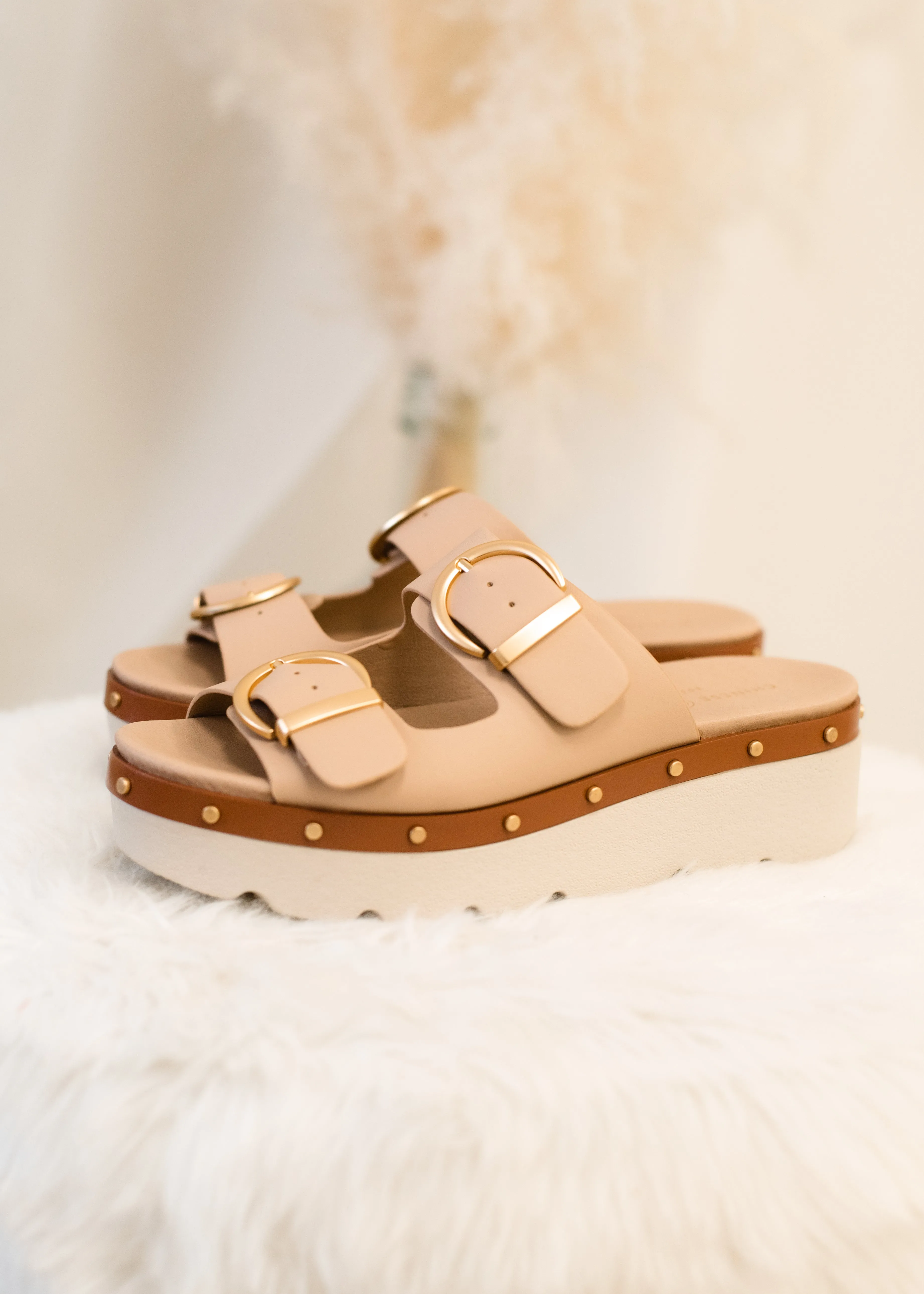 The Surfs Up Smooth Sandal